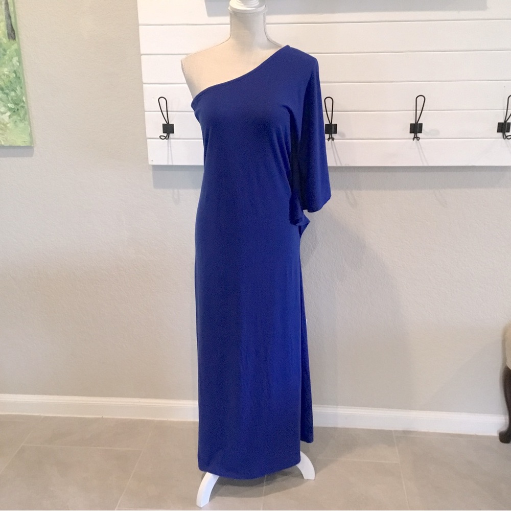 Aviva One Shoulder maxi Dress